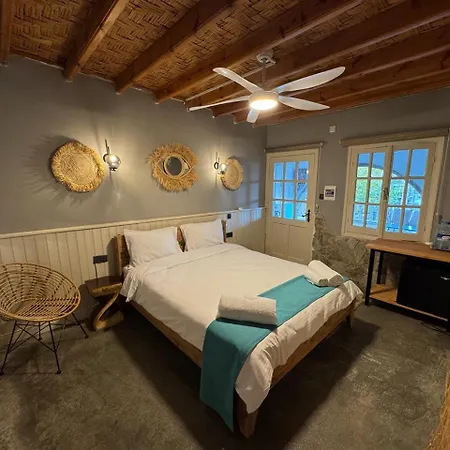 Отель The Old Mill