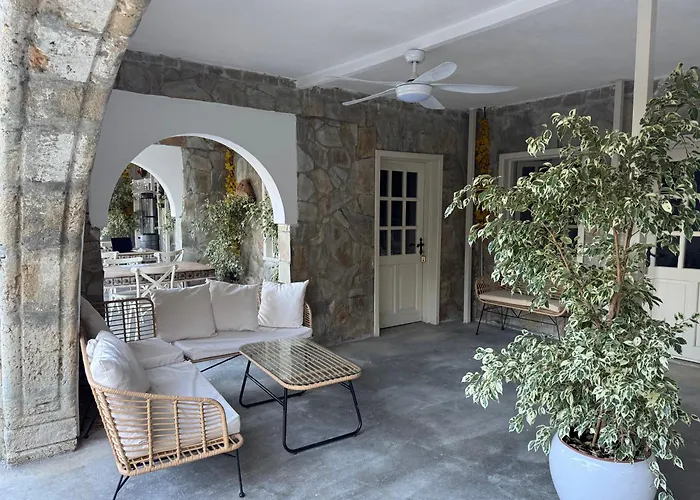 The Old Mill Hotel Lapta