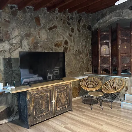 The Old Mill Hotel *